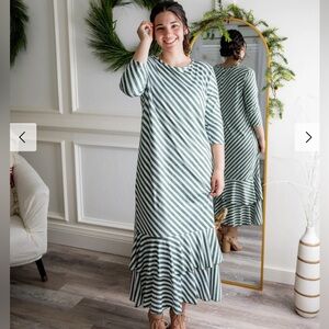 Nuggles love sleeve dress